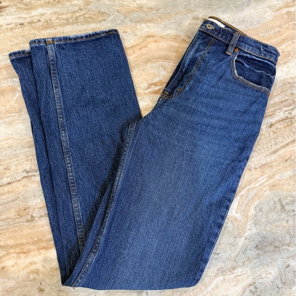 Women’s ABERCROMBIE & FITCH The 90’s Straight Ultra High Rise jeans- Size 4 Long - Picture 9 of 12